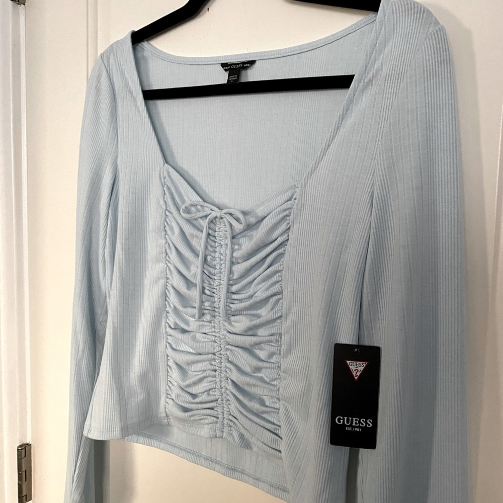 NWT Guess Ruched Top - Picture 2 of 3